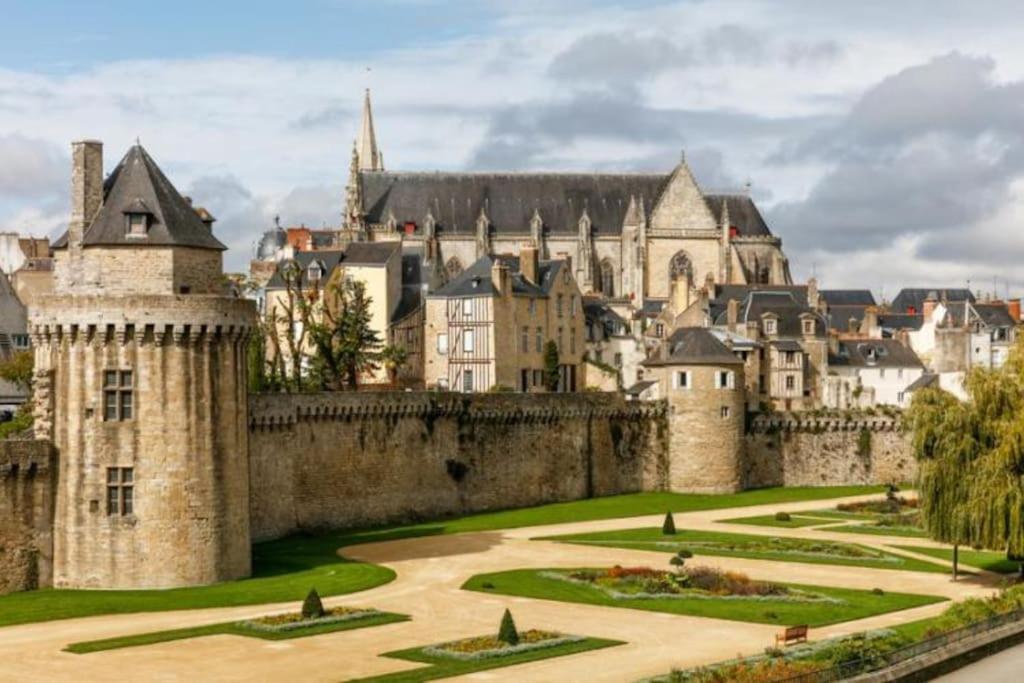Logement Au Calme Avec Jardin Proche De Vannes Elven Bagian luar foto